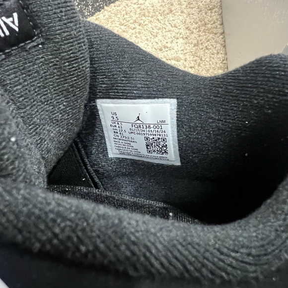 Jordan 4 white thunder - Picture 1 of 3